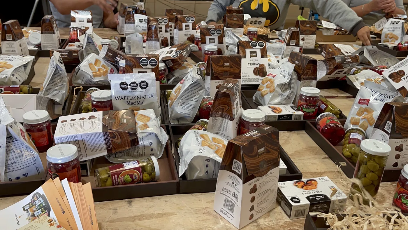 Armado de arcones navideños guadalajara — Canastas y Arcones